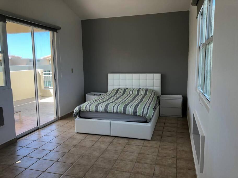 Haudimar Ph Beachfront Apt 4Br/3Bath Isabela Kültér fotó